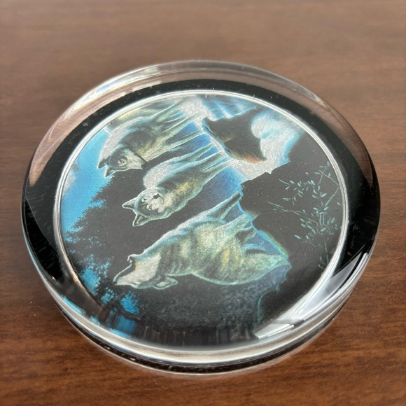 Via Vermont Glass Paperweight - Picture 4 of 5